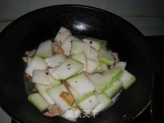 豆豉肉片烧冬瓜的做法步骤：5