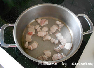 五花肉炒茄子的做法步骤：3