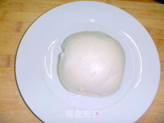 【怡汝私房健康主食】剩馒头变身----鸡蛋煎馒头早餐的做法步骤：1