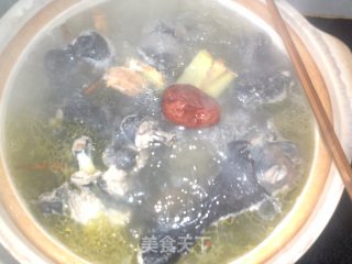 虫草乌鸡汤的做法步骤：5