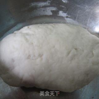 月牙包的做法步骤：2