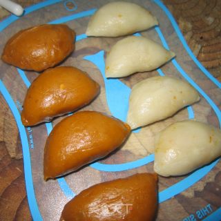 月牙包的做法步骤：7