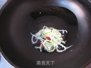 手把手教你做东北餐馆的招牌菜—东北酱焖脊骨的做法步骤：5
