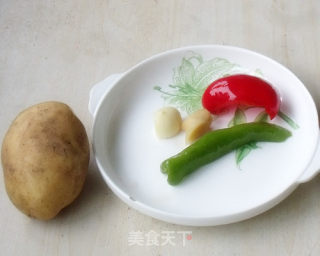 泡椒土豆丝的做法步骤：1