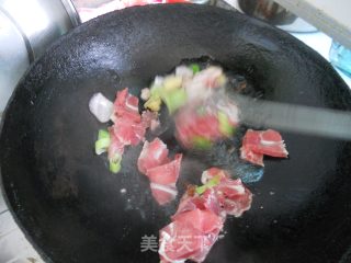 非常简单的家常菜---豆角烧肉的做法步骤：4
