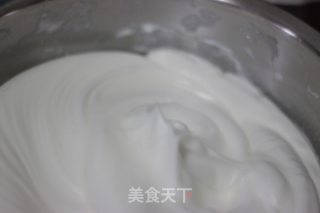 黄桃蛋糕卷的做法步骤：4