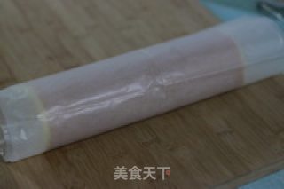黄桃蛋糕卷的做法步骤：11