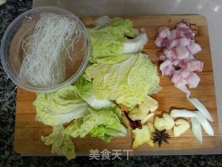 鲜虾粉丝煲的做法步骤：2