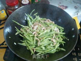 家常豆角炒肉丝的做法步骤：5
