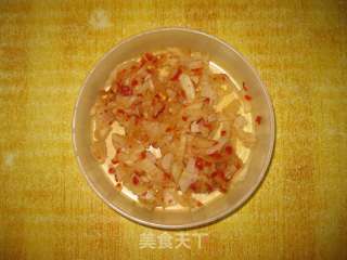辣白菜炒饭的做法步骤：1