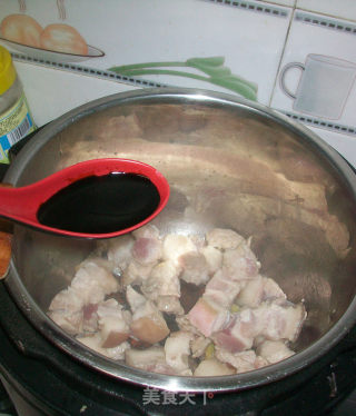 私家版——肥而不腻红烧肉的做法步骤：4