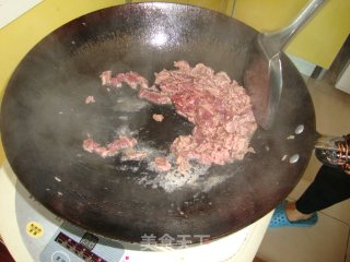 彩椒炒牛肉的做法步骤：2