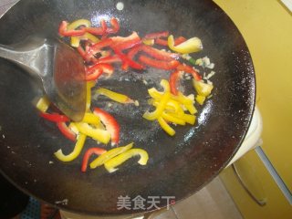 彩椒炒牛肉的做法步骤：4