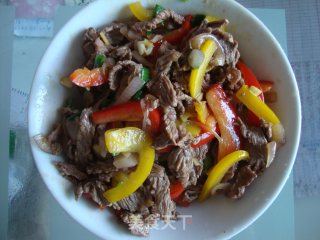 彩椒炒牛肉的做法步骤：7