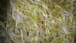 [麻麻小厨房]银芽凤尾鱼的做法步骤：1