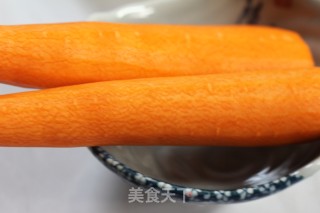 炸红萝卜丸的做法步骤：1