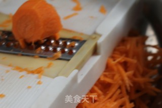 炸红萝卜丸的做法步骤：2