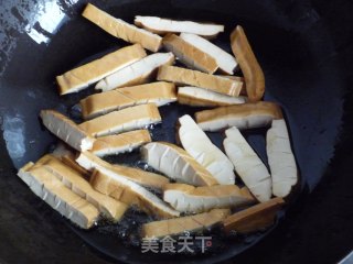 香芹酱香干的做法步骤：4