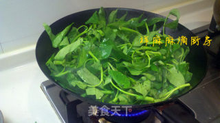 呛炒空心菜的做法步骤：3