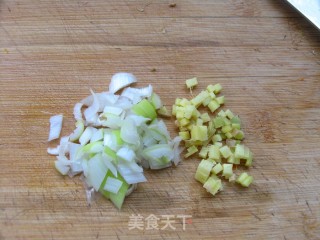 糖醋藕丁的做法步骤：4
