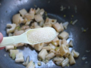 糖醋藕丁的做法步骤：7