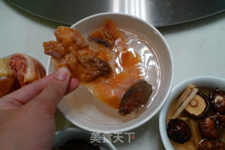 海参炖土鸡的做法步骤：2