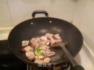 一道小菜之糖醋排骨的做法步骤：2