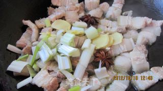 五花肉炖“家雀蛋”豆角的做法步骤：6