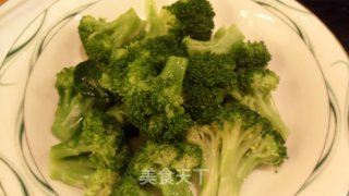 最常做的【蒜蓉西兰花】的做法步骤：4