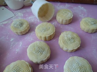 紫薯发面月饼——中国式的司康的做法步骤：8
