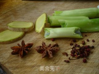可乐鲜蘑翅根的做法步骤：4