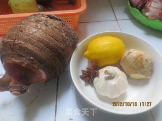 香芋焖扣肉的做法步骤：2