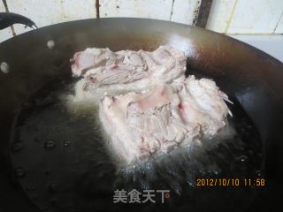 香芋焖扣肉的做法步骤：7