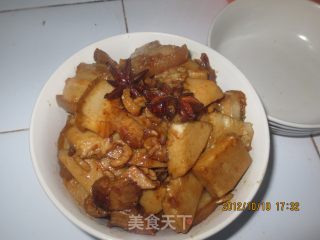 香芋焖扣肉的做法步骤：16