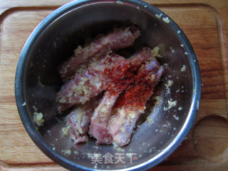 柠汁蒜香烤排骨的做法步骤：4