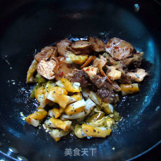 面筋炒素鸡的做法步骤：4