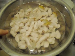 爆炒脆猪生肠的做法步骤：8