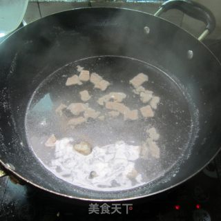 毛豆瘦肉汤的做法步骤：3