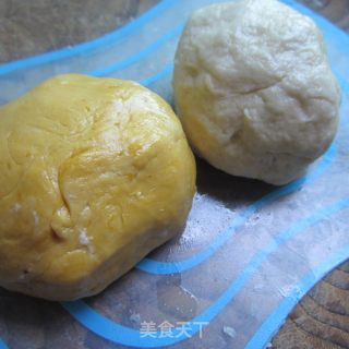 双色花卷的做法步骤：4