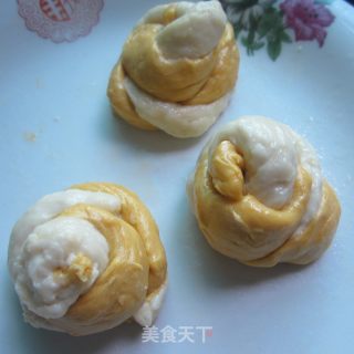 双色花卷的做法步骤：7