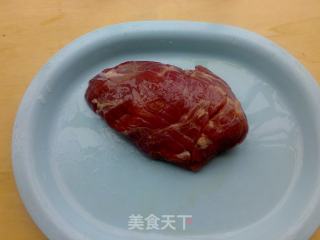 芥辣奶香牛肉饼的做法步骤：1