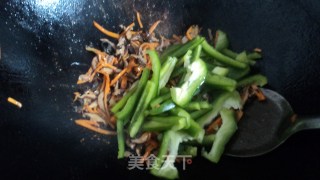 鱼香肉丝的做法步骤：9