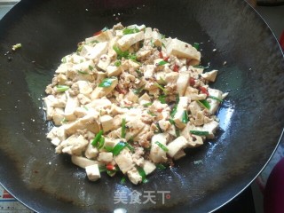 简单的老干妈麻婆豆腐的做法步骤：9