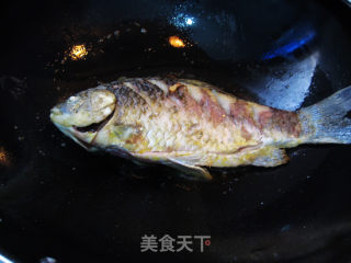 醋椒鲫鱼的做法步骤：3