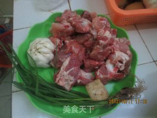 蒜香排骨的做法步骤：1