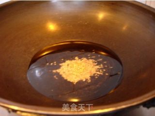 肉丝洋葱炒鲜蘑的做法步骤：5