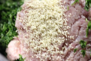 荠菜饺子的做法步骤：4