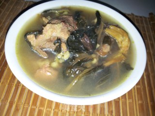 菜干猪骨汤的做法步骤：7