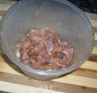 私家版——醋肉炒杏鲍茹的做法步骤：2