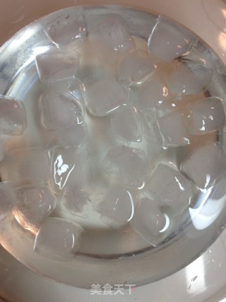 油豆腐燒茄菇 【傳統的家常炒菜】新鮮嚐的做法步骤：5